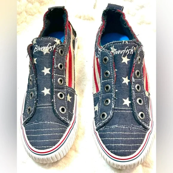 Blowfish Malibu Distressed USA Flag Stars Blue Slip On Sneakers women’s size 8 - Picture 6 of 9
